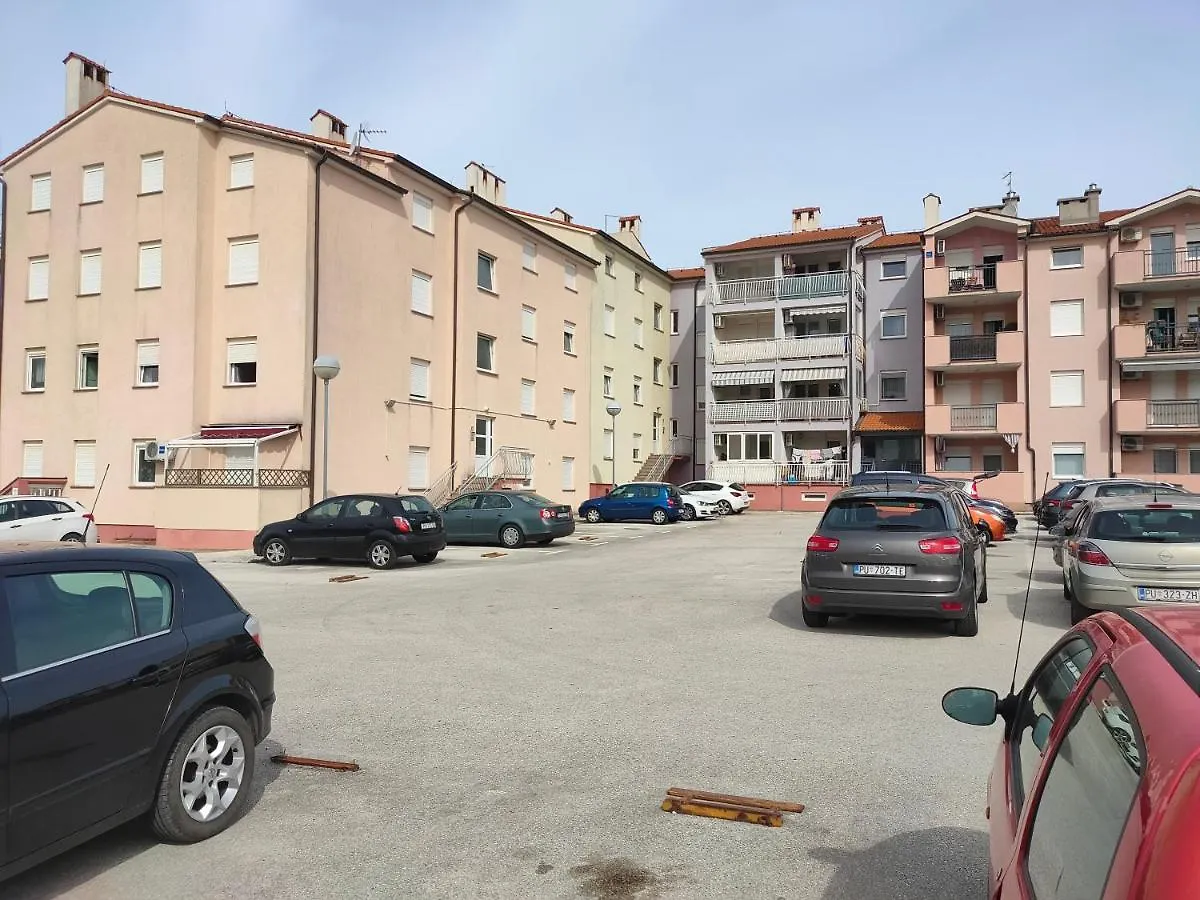 Apartman Bela Apartment Pula 0*,